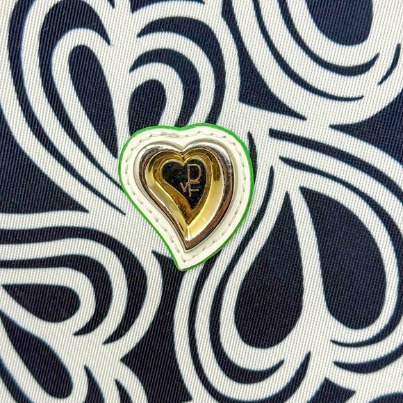Diane von Fürstenberg Canvas Weekender Swirl Heart Print Navy/White Green Lining - Picture 2 of 15